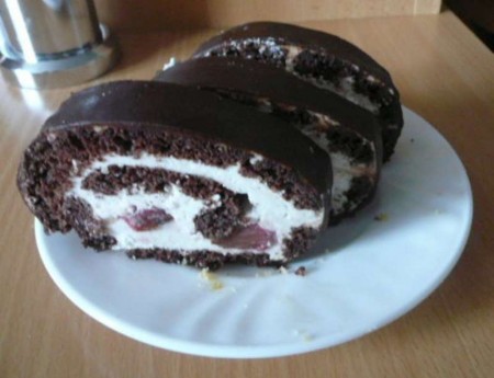 Čoko - roláda s tvarohovo ovocnou plnkou